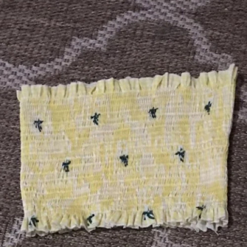 Yellow and White Flower Ruched Tube Top